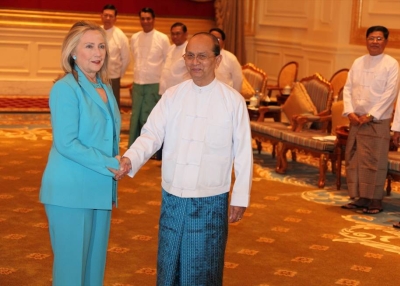 U.S. Secretary of State Hillary Clinton (L) meets with Burmese President Thein Sein at the Office of the President in Nay Pyi Taw, Burma, on Dec. 1, 2011. (Flickr/U.S. Department of State)