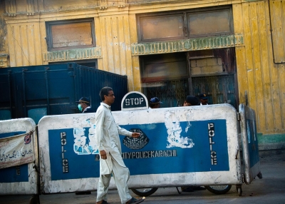 A police checkpoint in Karachi. (Benny Lin/Flickr) 